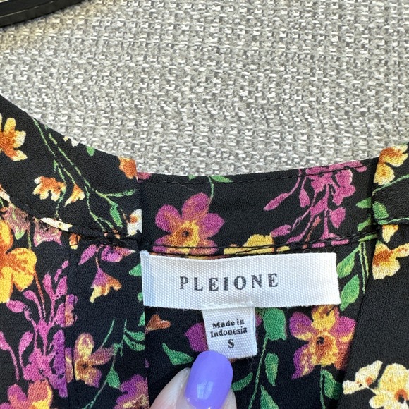 Pleione Floral Print‎ Tunic Top Womens Small Short Sleeve Casual Blouse Boho - Picture 2 of 8